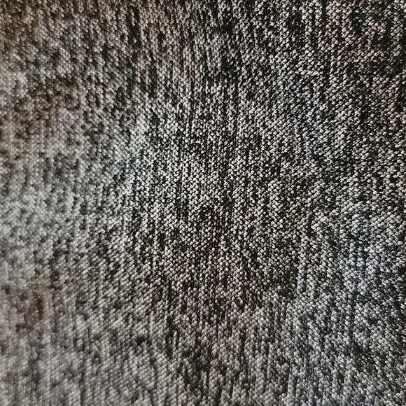 Fabletics Capris - Picture 6 of 7